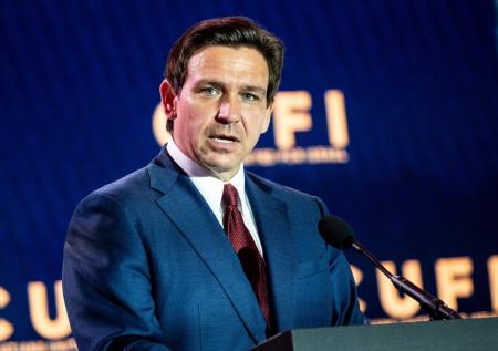 Десантис заявил об «однозначном» проигрыше Трампа на выборах