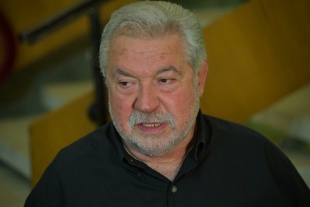 Юлий Гусман рассказал о маленькой пенсии