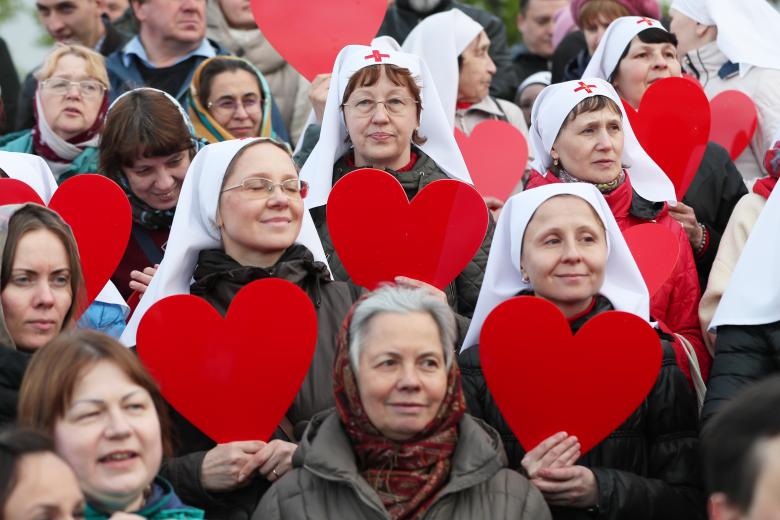  Акция в поддержку строительства храма в сквере в Екатеринбурге