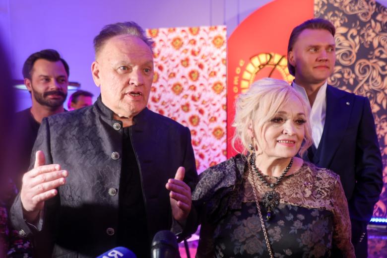  Надежда Кадышева и Александр Костюк 
