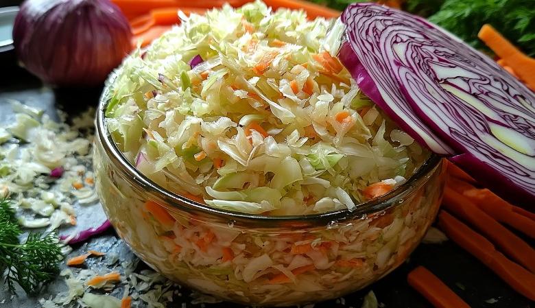 Квашеная капуста с морковью