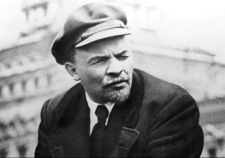 Почему умер Ленин, когда его вынесут из Мавзолея: пять вопросов о вожде