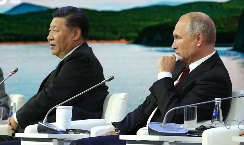 Председатель КНР Си Цзиньпин и президент РФ Владимир Путин
