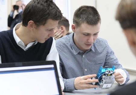 Минпросвещения скорректирует образовательные программы колледжей