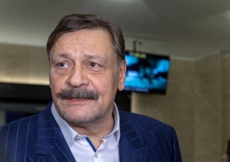 МК : актера Назарова с женой уволили из МХТ имени Чехова после критики СВО