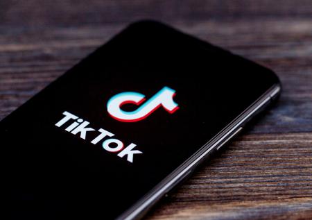 TikTok получил штраф за ролики о зацеперах