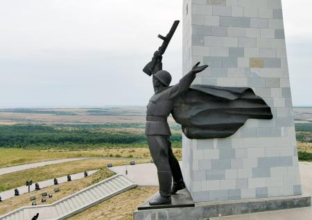 На Саур-Могиле открыли мемориал к 80-летию освобождения Донбасса