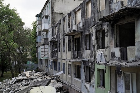 Регионам помогут быстрее расселить аварийное жилье