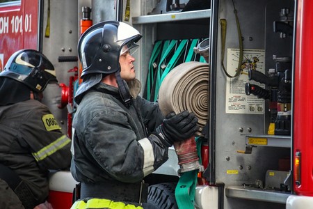 Пожар разгорелся в часовне Серафима Вырицкого в Петербурге