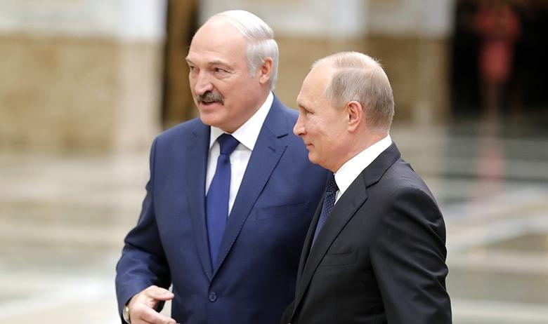 Президент Республики Беларусь Александр Лукашенко и президент РФ Владимир Путин (слева направо)