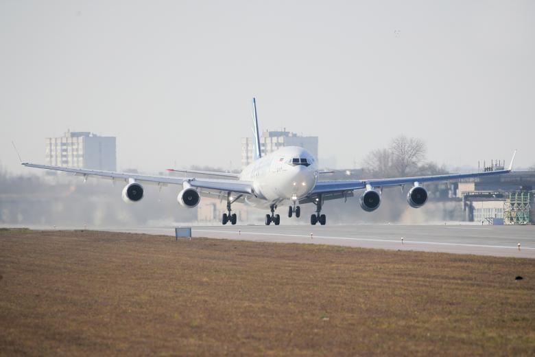 Ил-96-400М