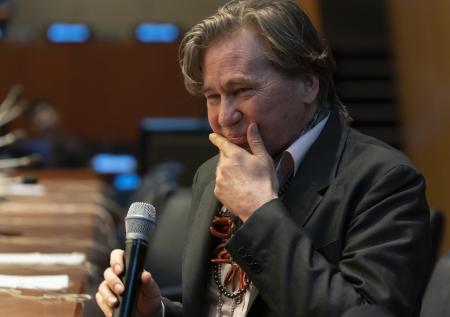 Шнейдеров рассказал, как Вэл Килмер довел до слез клавишника The Doors