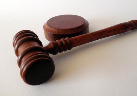 Суд признал правомерным отказ СК завести дело об отравлении Навального