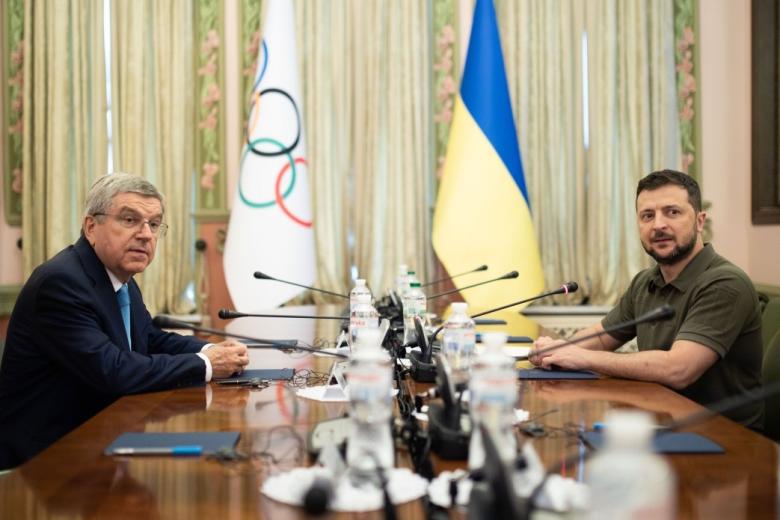 Томас Бах провел встречу с Владимиром Зеленским