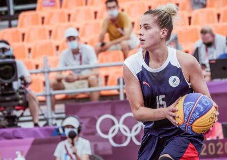 Женская сборная России по баскетболу 3х3 вышла в финал ОИ вслед за мужской