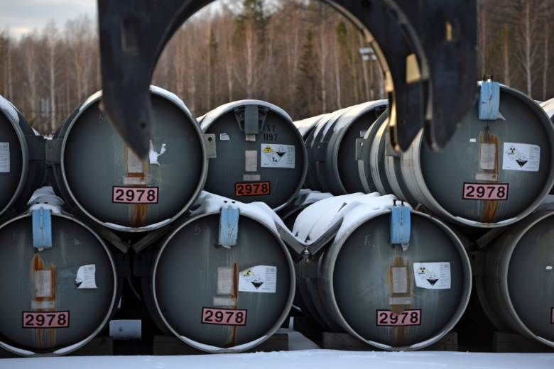 Контейнеры с обедненным гексафторидом урана (ОГФУ) на открытой площадке Уральского электрохимического комбината