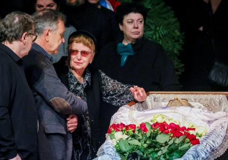 Вдова «выплакала все слезы», Олешко рыдал: все о прощании с Ширвиндтом