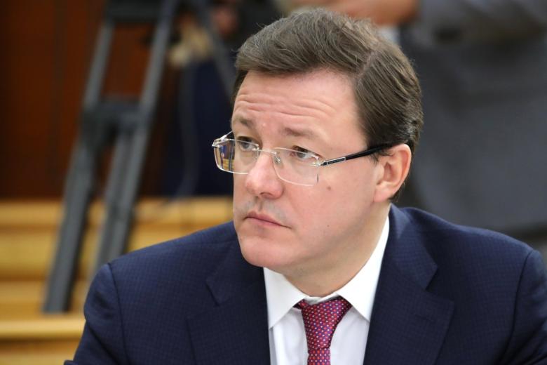 Дмитрий Азаров