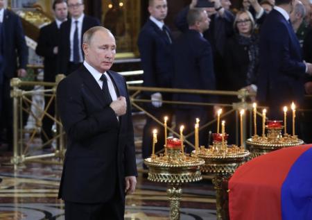 Путин ждёт предложений по увековечиванию памяти Лужкова 