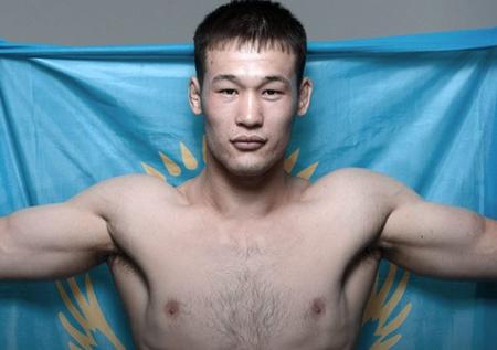 Казах Рахмонов защитил пояс M-1 Challenge и может дебютировать в UFC