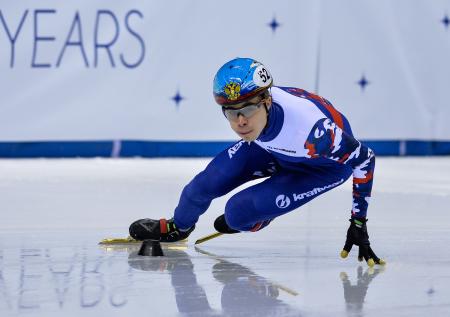 Елистратов вошёл в состав сборной России на чемпионат Европы по шорт-треку