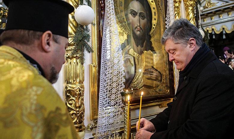 Петр Порошенко (справа)