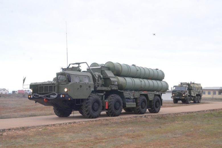 Российский зенитный ракетный комплекс C-400 «Триумф»