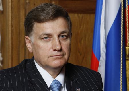 Спикер Заксобрания Петербурга нарушил запрет и пришёл на церковную службу
