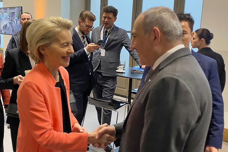Урсула фон дер Ляйен и Никол Пашинян