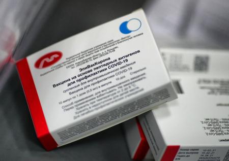Вирусолог о вакцине «Вектора»: «Нужно признать, что не работает»
