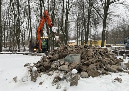 В Эстонии рассказали о планах по сносу советских памятников