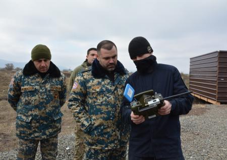Российские пиротехники разминируют территорию Агдамского района Карабаха