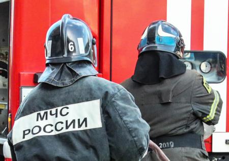 Более 30 человек спасли из горящего роддома на востоке Москвы