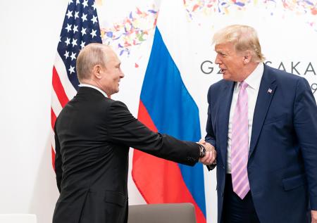«Опасно для Украины»: в США уверены во влиянии Путина на Трампа