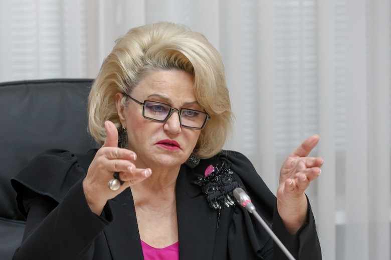 Нина Останина