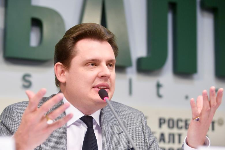 Евгений Понасенков
