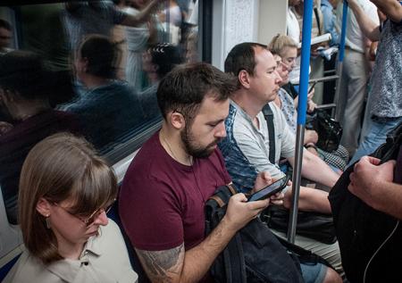 Девять станций метро закрыли в Москве