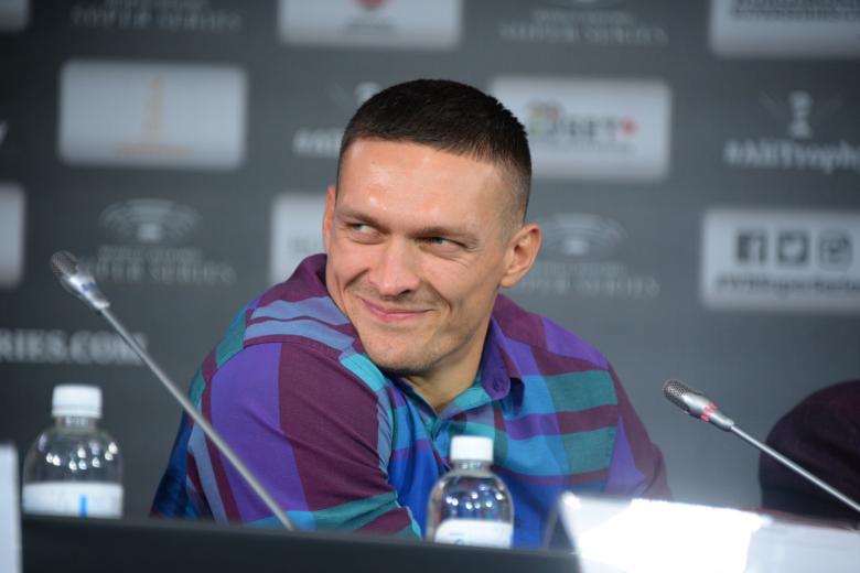 Александр Усик