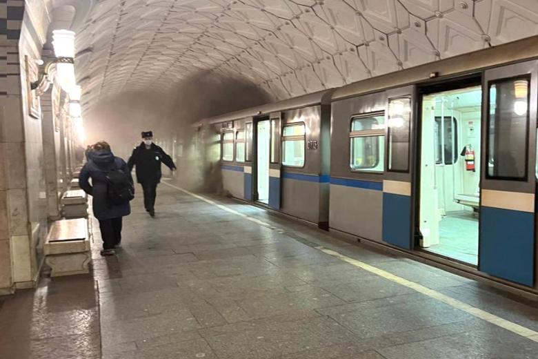 Станция метро «Спортивная»
