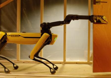 Boston Dynamics выставила на продажу робопсов