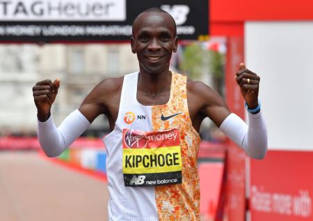 Кениец Кипчоге стал двукратным олимпийским чемпионом в марафоне