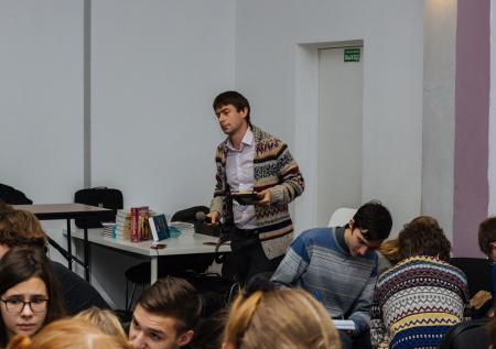 Скипский продолжает тренировать школьную команду «Что? Где? Когда?»