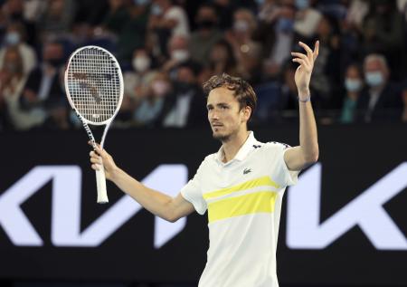 Даниил Медведев вышел на третье место в рейтинге ATP