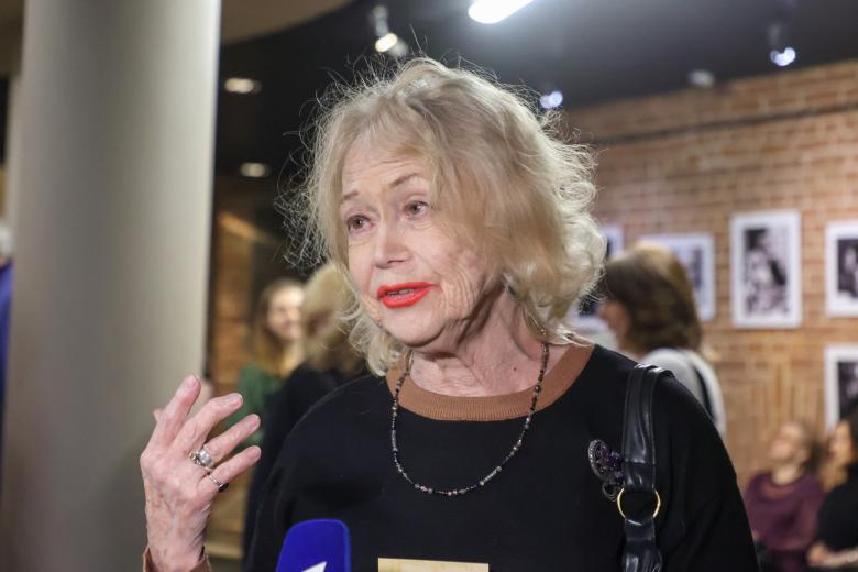 Светлана Немоляева