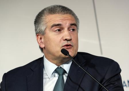 Аксенов призвал отказаться от термина «новые регионы»