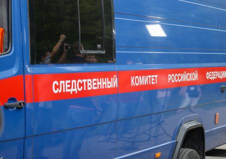 Девочка зарезала сестер, сталкер расстрелял семью: громкие ЧП за неделю
