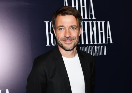 Крым, угрозы из Казахстана, гастроли: где сейчас актер Кирилл Гребенщиков