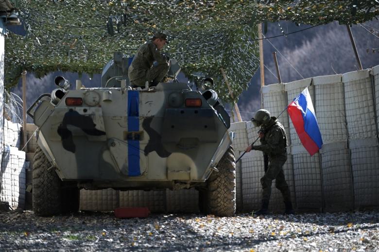 Российские миротворцы на блокпосту в Лачинском коридоре в Нагорном Карабахе