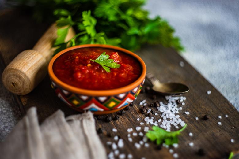 Грузинская кухня: классический рецепт соуса сацебели