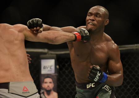 Усман нокаутировал Масвидаля во втором раунде на UFC 261